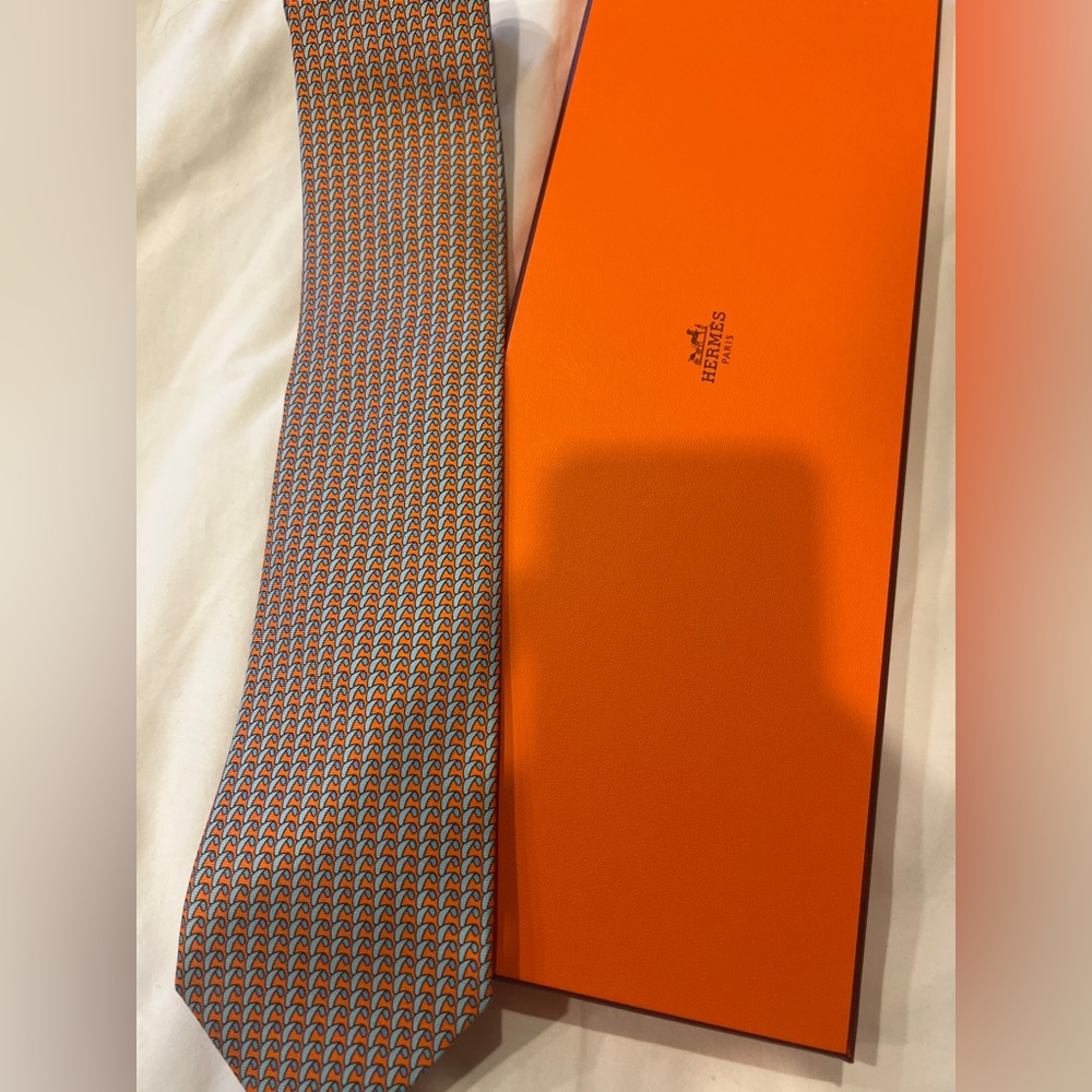 Hermes surf wave tie